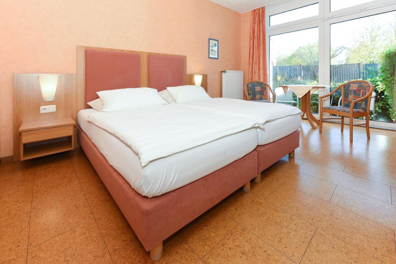 Hotel-Pension Altes Siel Bensersiel Luaran gambar