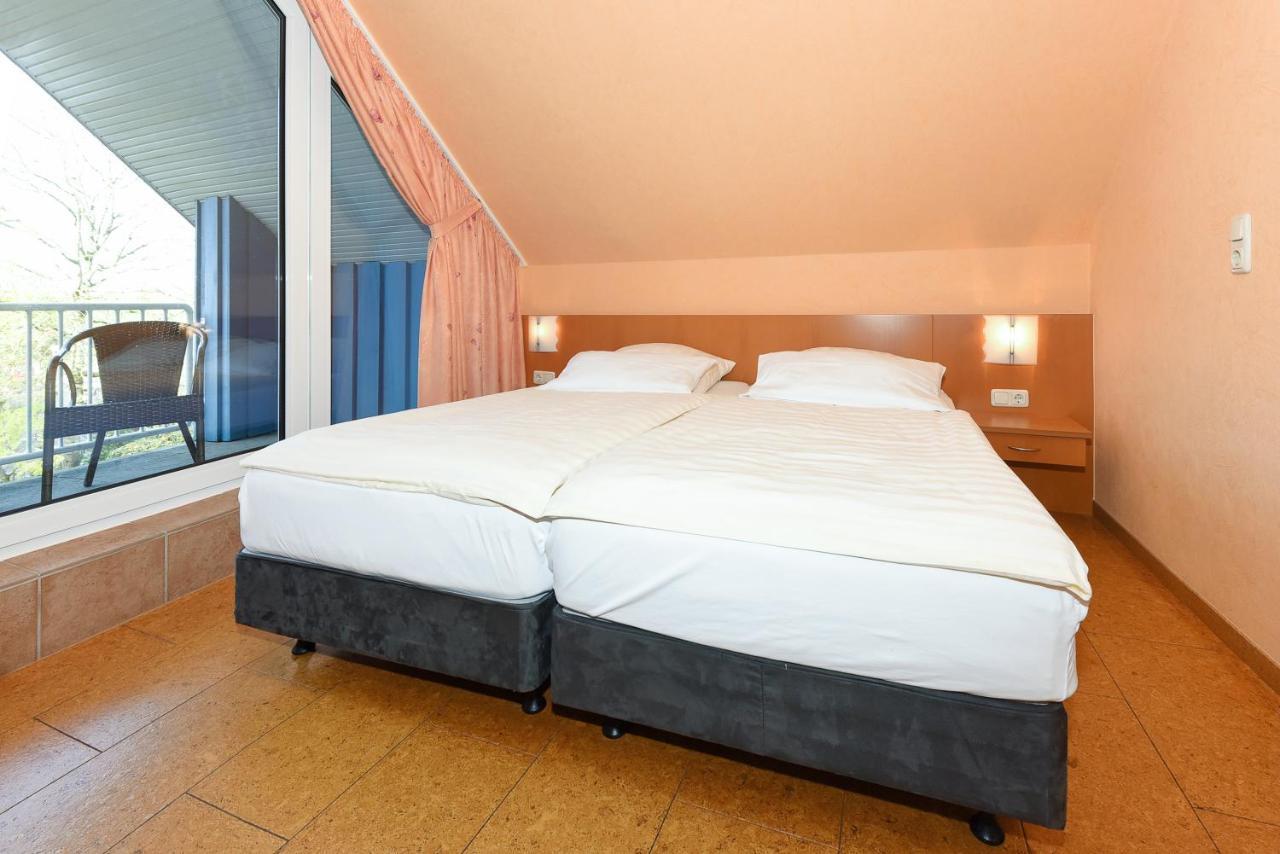 Hotel-Pension Altes Siel Bensersiel Luaran gambar
