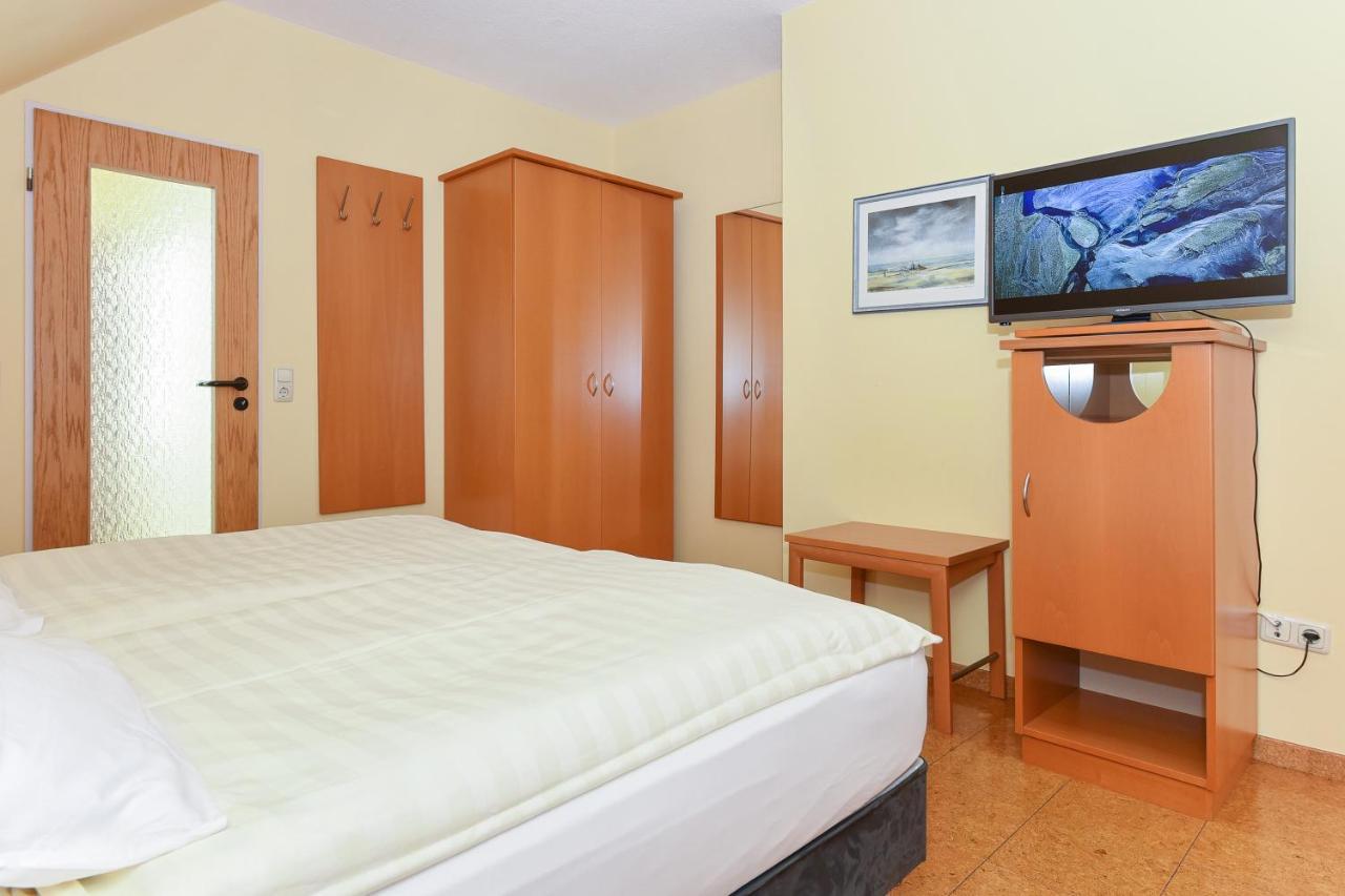 Hotel-Pension Altes Siel Bensersiel Luaran gambar