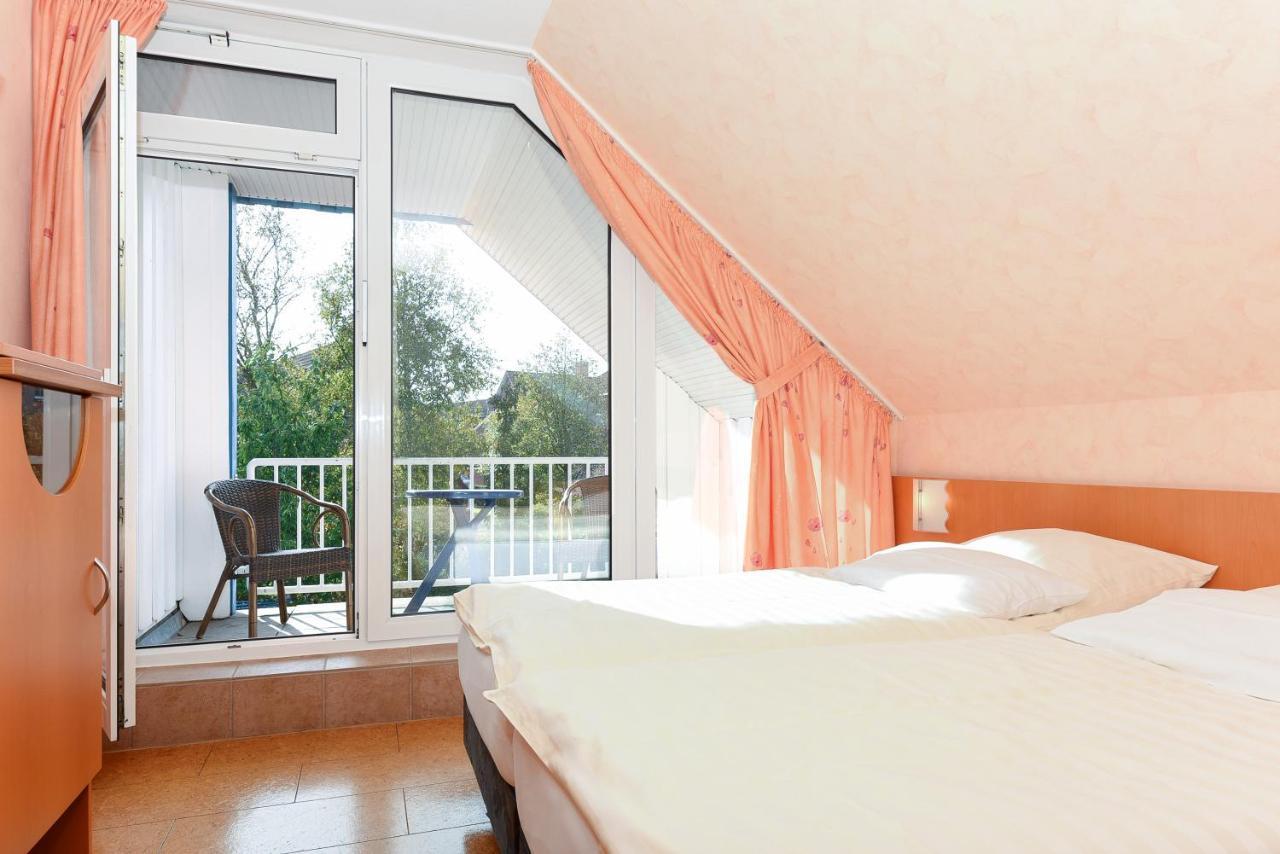 Hotel-Pension Altes Siel Bensersiel Luaran gambar